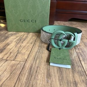 Gucci belt